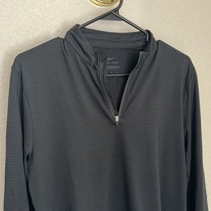 🖤 CLOSET CLEAR OUT 🖤 Nike Dri-Fit Long Sleeve Athletic Top